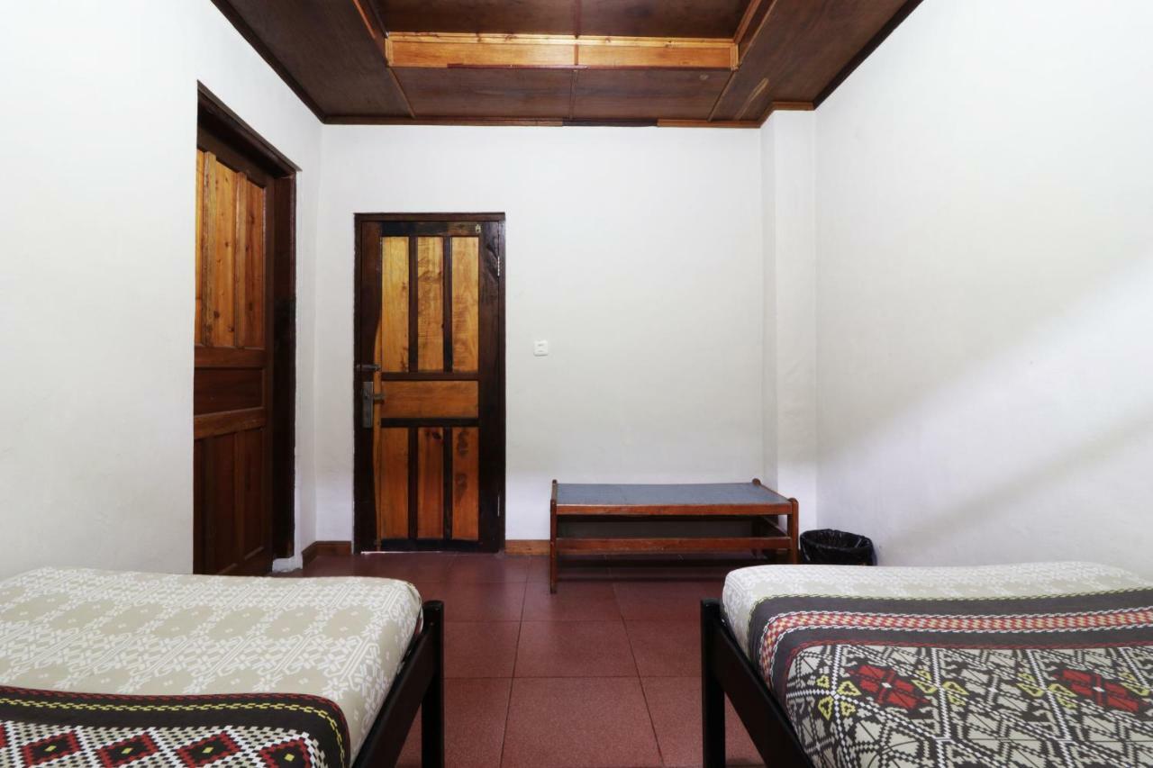 Bagus Bay Homestay Tuk Tuk Exterior photo