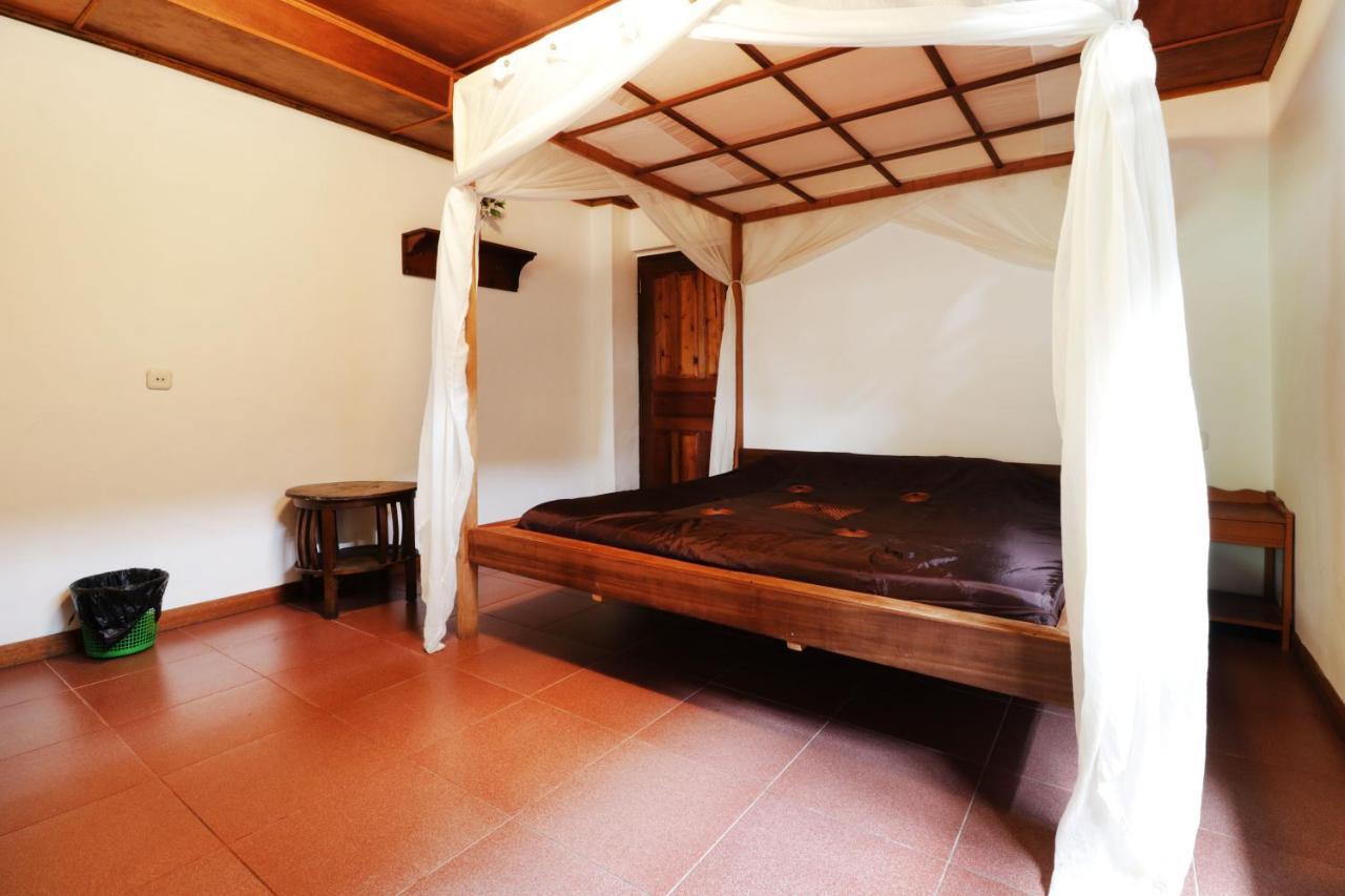 Bagus Bay Homestay Tuk Tuk Exterior photo