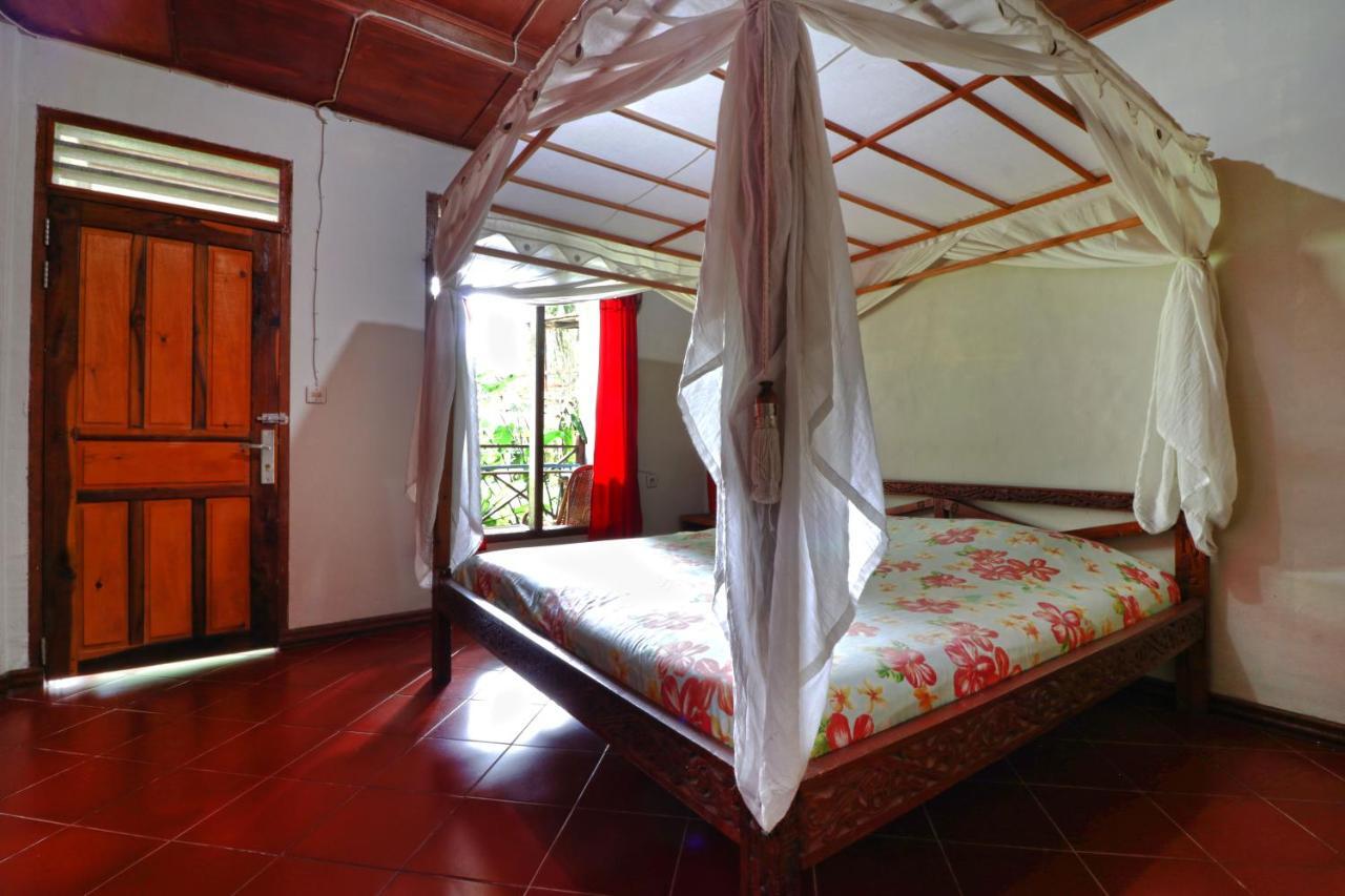 Bagus Bay Homestay Tuk Tuk Exterior photo